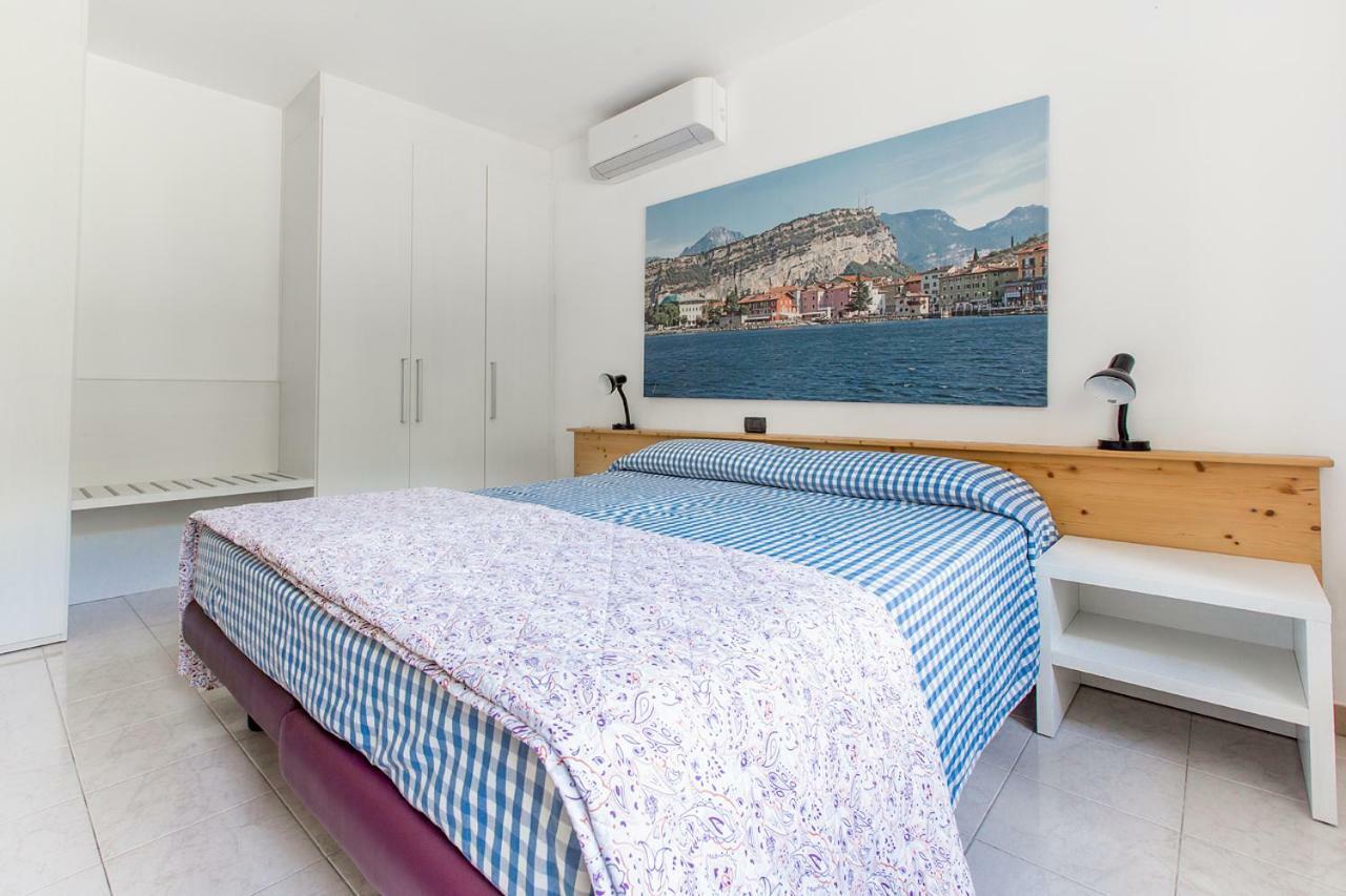 טורבולה Apartments Suster מראה חיצוני תמונה